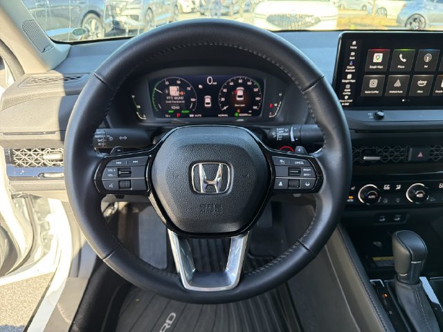Used 2023 Honda Accord Touring image 25