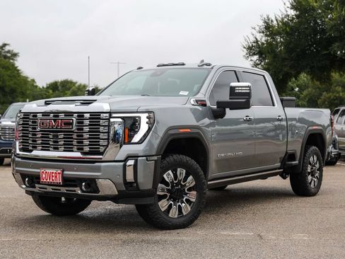 Used 2024 GMC Sierra 2500 Denali w/ Denali Reserve Package AWD/4WD image 2