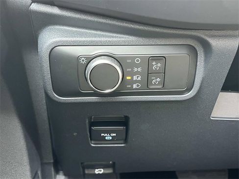 New 2025 Ford Bronco 4-Door image 4