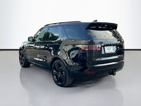 New 2025 Land Rover Discovery Dynamic SE image 3