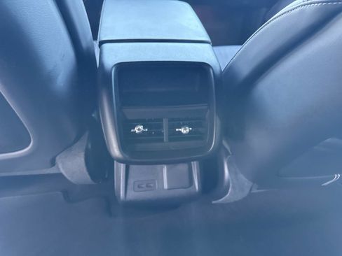 Used 2025 Cadillac Lyriq Sport image 17