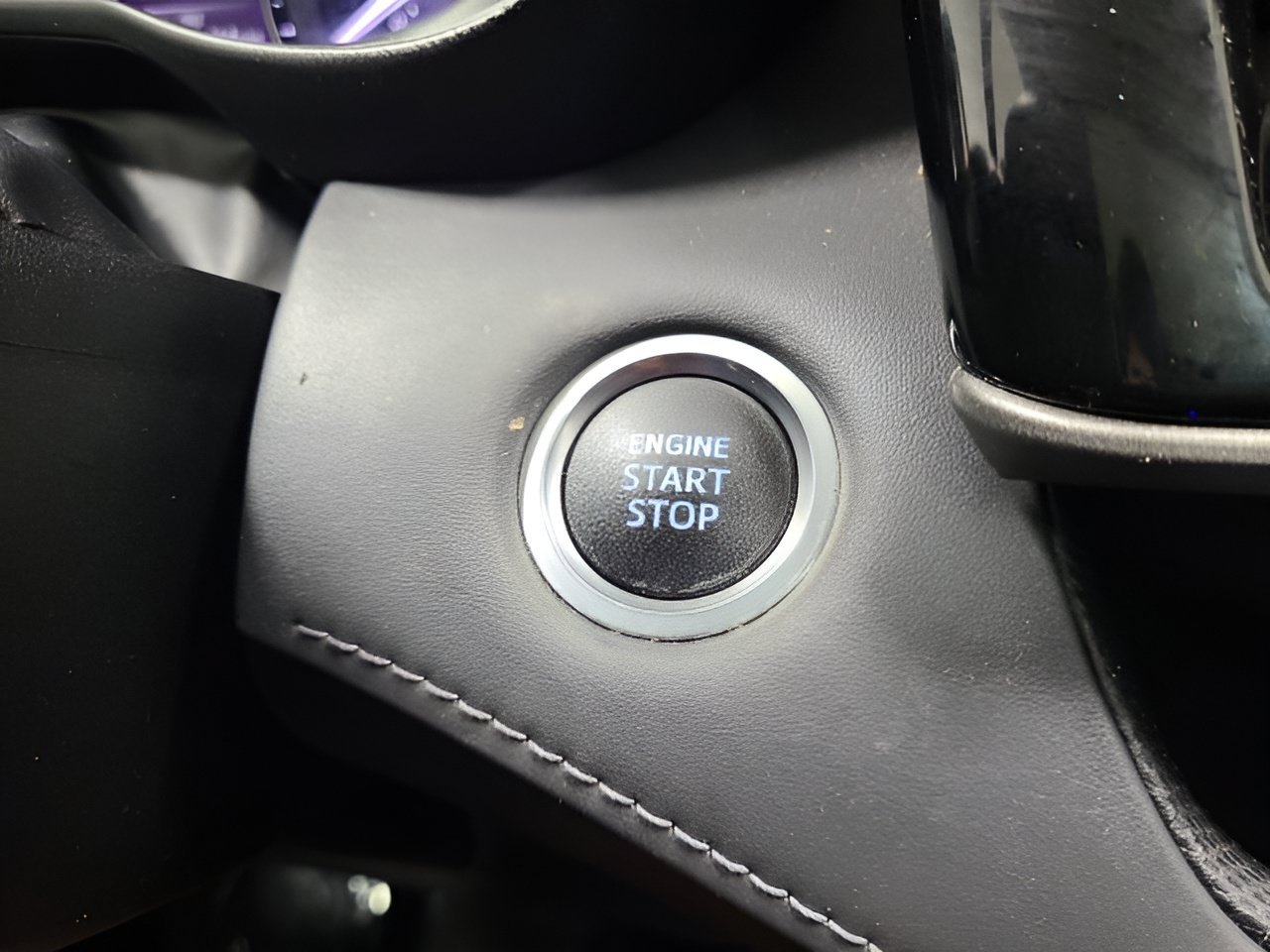 Used 2021 Toyota Highlander XLE FWD image 36