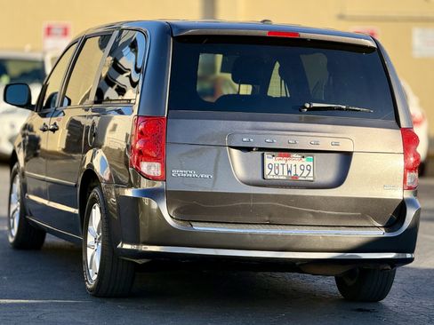 Used 2016 Dodge Grand Caravan SE w/ Quick Order Package 29E SE FWD image 26