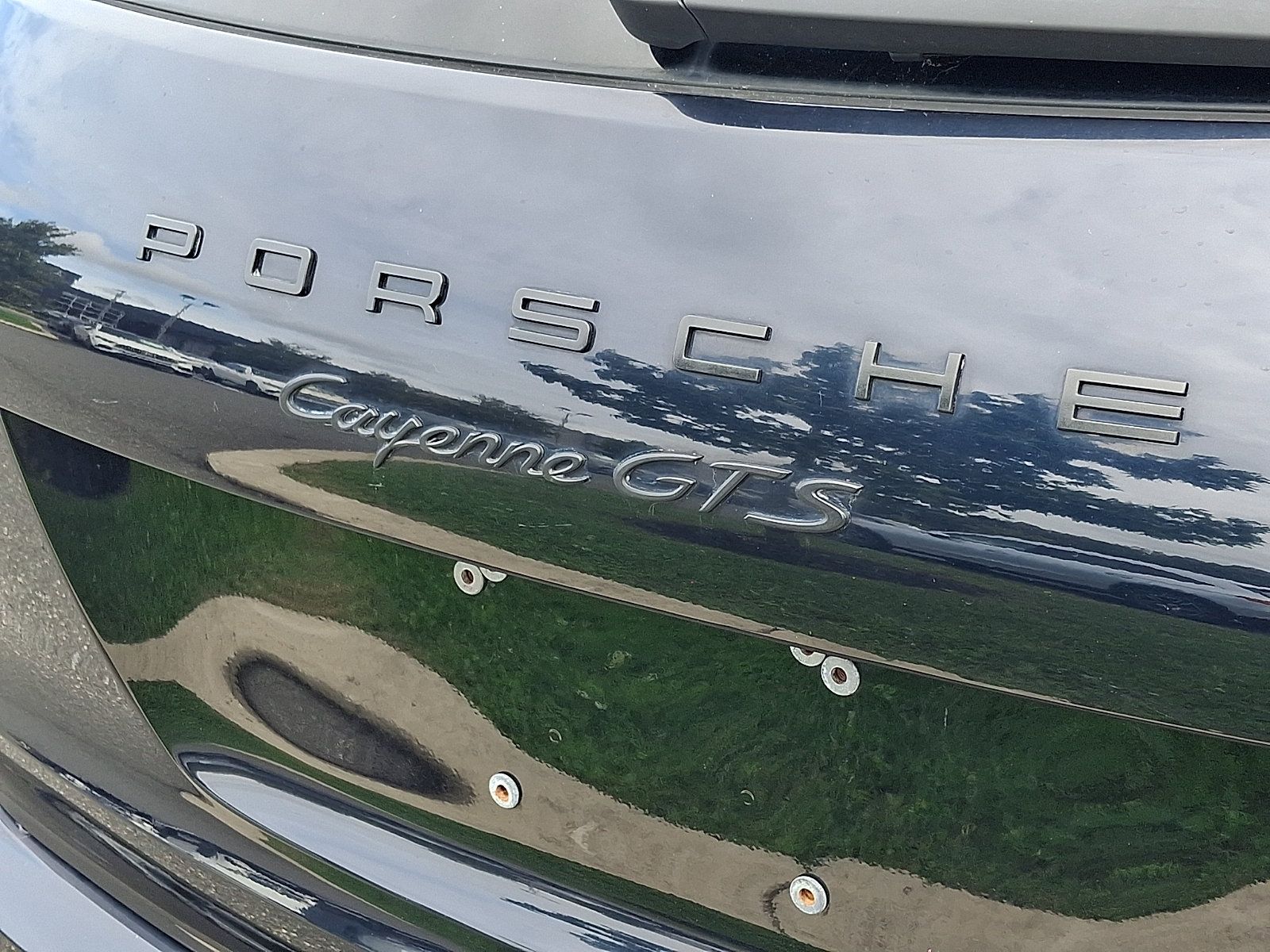 Used 2016 Porsche Cayenne GTS AWD/4WD image 34