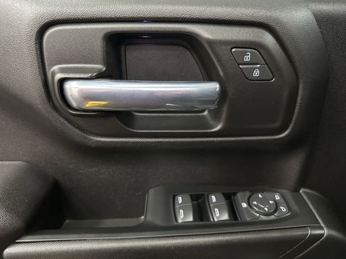 Used 2021 Chevrolet Silverado 1500 Custom Trail Boss w/ LPO, Dark Essentials Package AWD/4WD image 17