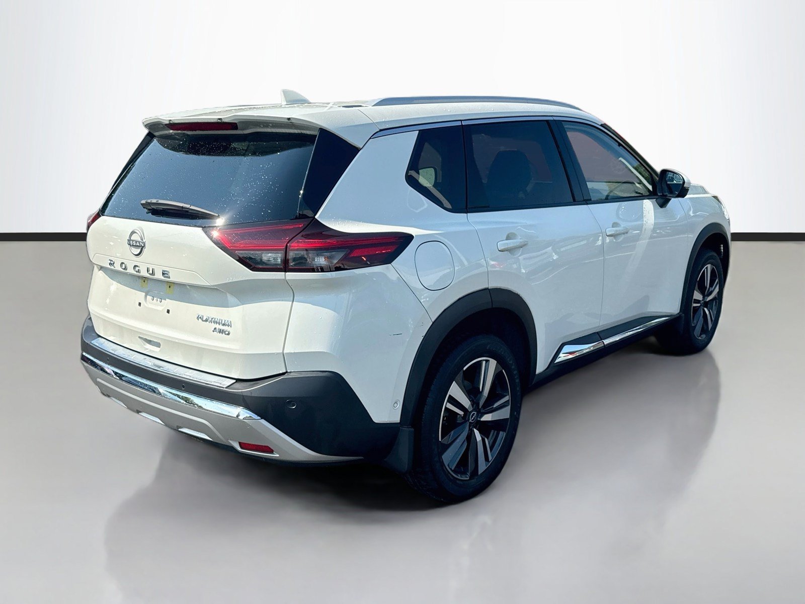 Used 2023 Nissan Rogue Platinum w/ Platinum Premium Package AWD/4WD image 7