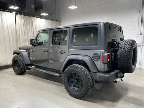 Used 2019 Jeep Wrangler Unlimited Sport S AWD/4WD image 5