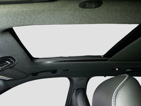 New 2025 Jeep Grand Cherokee Limited w/ Luxury Tech Group II image 25