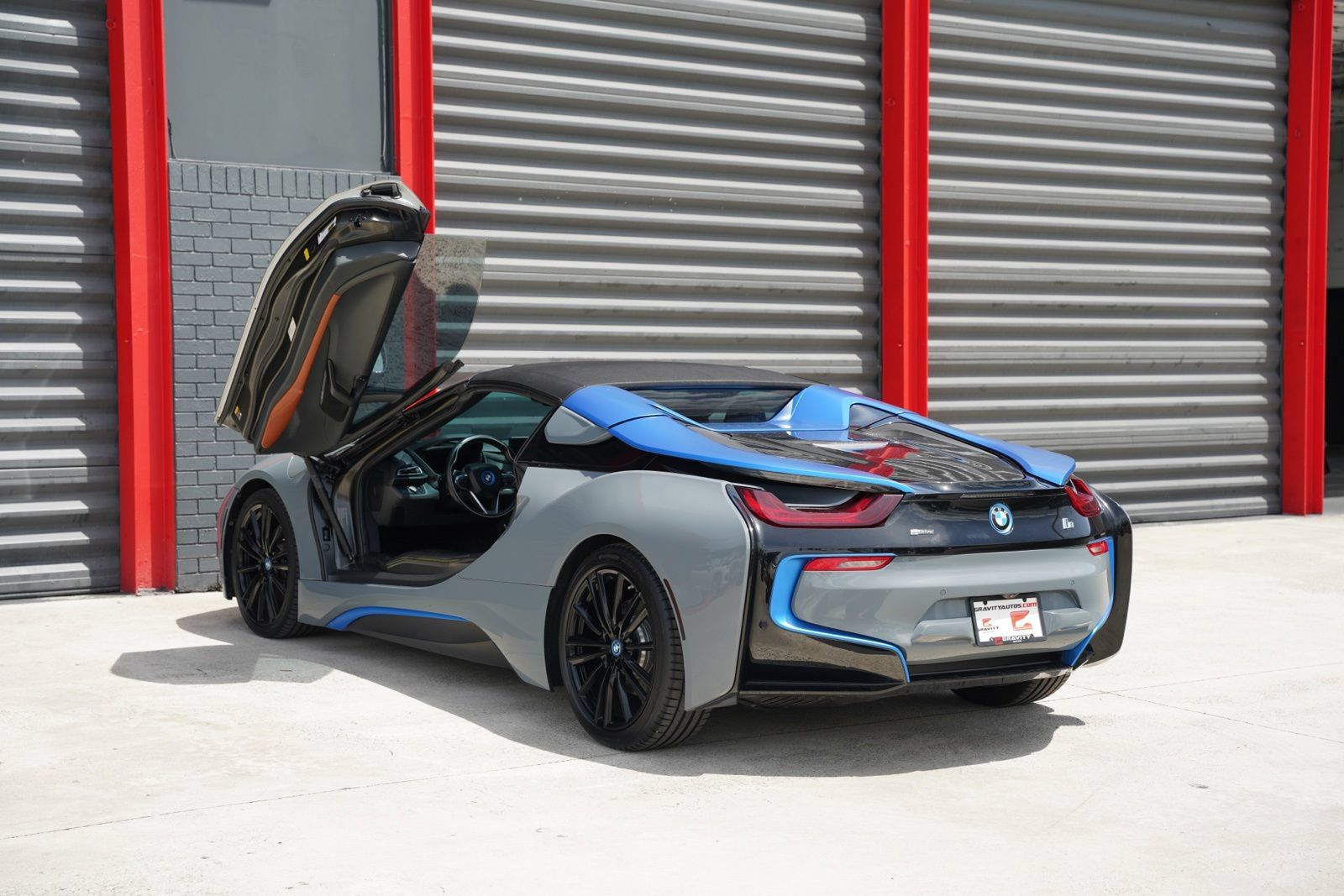 Used 2019 BMW i8 Roadster AWD/4WD image 17