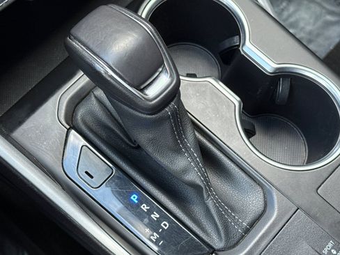 Certified 2023 Toyota Highlander LE image 24