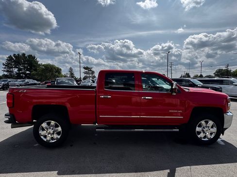Used 2019 Chevrolet Silverado 2500 LTZ w/ LTZ Plus Package AWD/4WD image 7