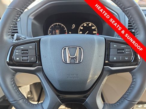 Used 2025 Honda Odyssey Touring image 24