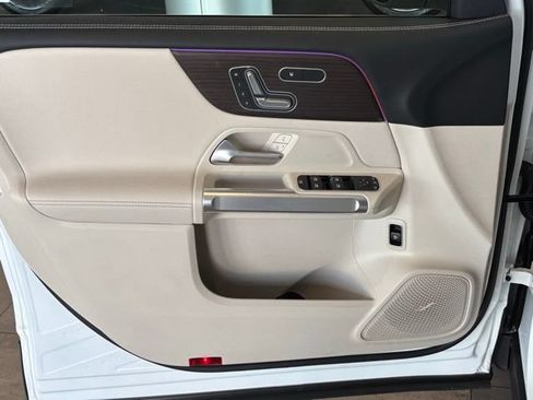 New 2026 Mercedes-Benz GLB 250 4MATIC image 11
