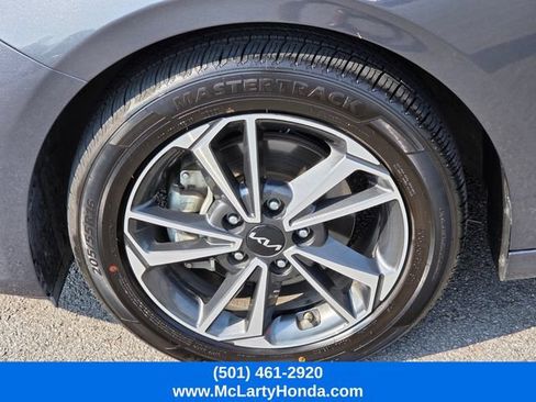Used 2024 Kia Forte LXS FWD image 19
