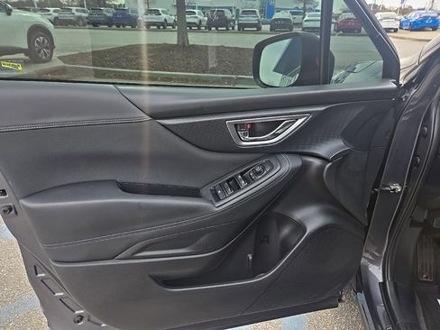 Used 2021 Subaru Forester Premium image 11