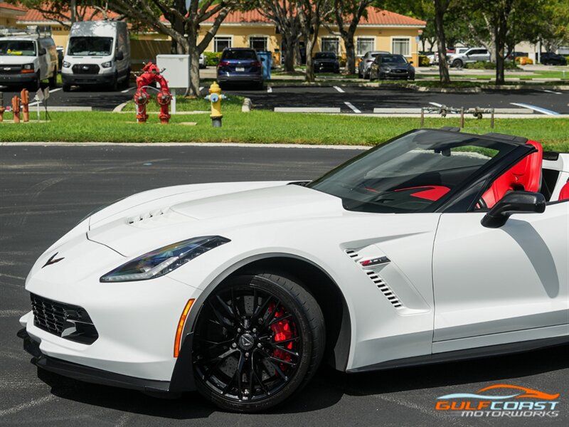 Used 2016 Chevrolet Corvette Z06 w/ 3LZ Preferred Equipment Group RWD image 9