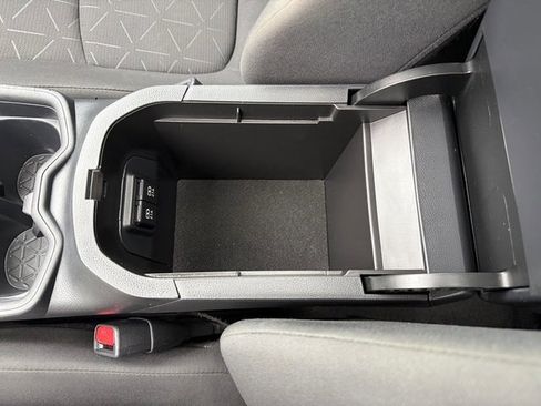 Used 2020 Toyota RAV4 XLE image 26