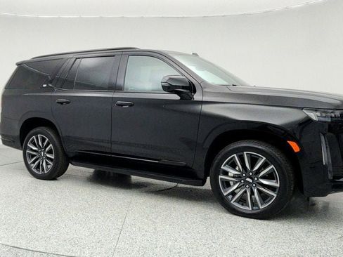 Used 2021 Cadillac Escalade Sport image 3