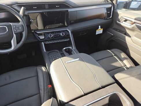 New 2026 GMC Sierra 2500 Denali w/ Denali Reserve Package image 34
