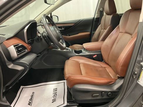Used 2022 Subaru Outback Touring image 4