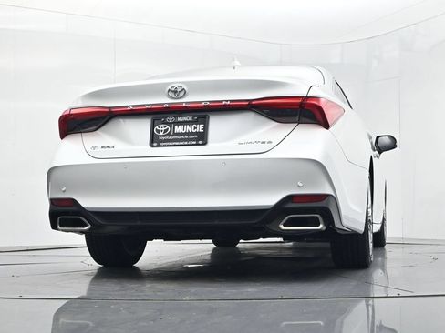 Used 2022 Toyota Avalon Limited w/ Advanced Safety Package FWD image 57