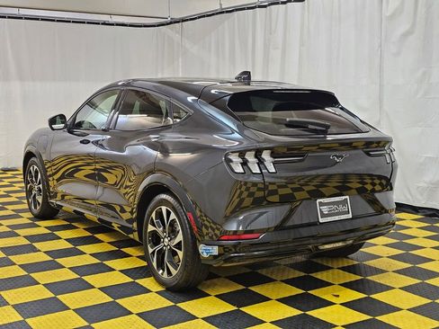 Used 2021 Ford Mustang Mach-E Premium image 5