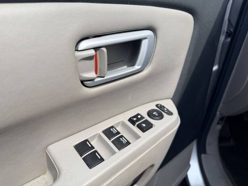 Used 2010 Honda Pilot EX-L image 11