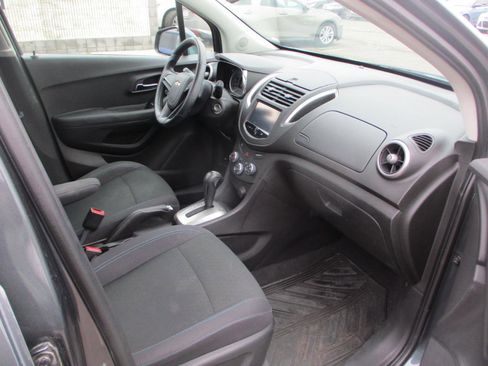 Used 2016 Chevrolet Trax LS image 8