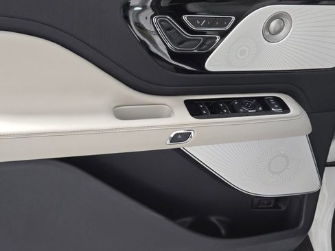 New 2026 Lincoln Aviator Reserve AWD/4WD image 23