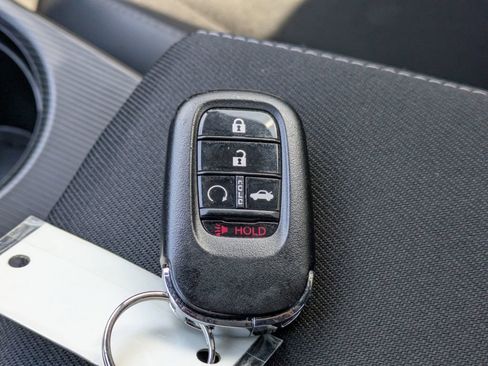 Used 2025 Honda Civic Sport image 40