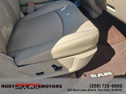 Used 2015 RAM 1500 Laramie w/ Convenience Group AWD/4WD image 34