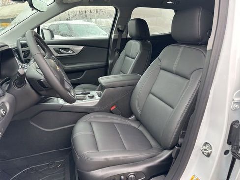 New 2025 Chevrolet Blazer LT w/ Sound & Technology Package image 9