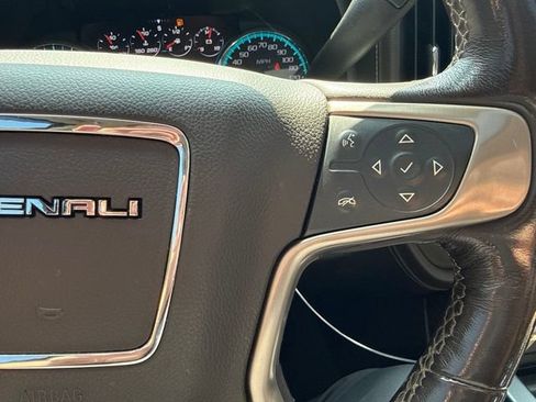 Used 2018 GMC Sierra 1500 Denali w/ Denali Ultimate Package AWD/4WD image 28