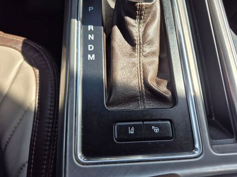 Used 2020 Ford F150 Limited w/ Trailer Tow Package image 24