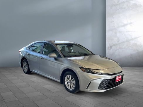 New 2026 Toyota Camry LE image 8