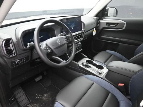 New 2025 Ford Bronco Sport Outer Banks image 31