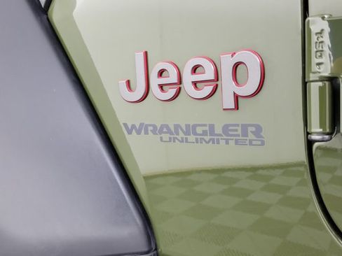 Used 2020 Jeep Wrangler Unlimited Rubicon AWD/4WD image 8