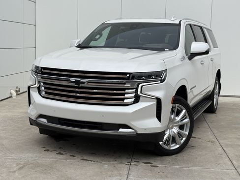 Used 2022 Chevrolet Suburban High Country w/ Max Trailering Package AWD/4WD image 1