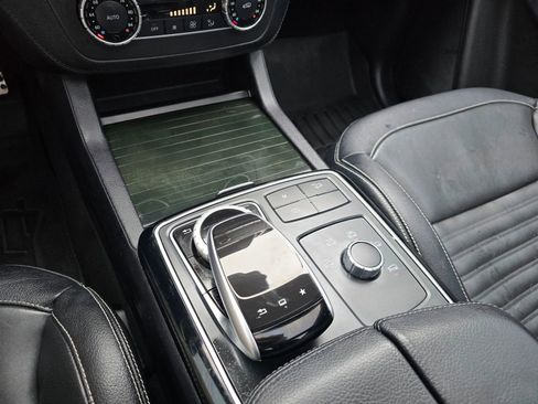 Used 2016 Mercedes-Benz GLE 400 4MATIC image 31