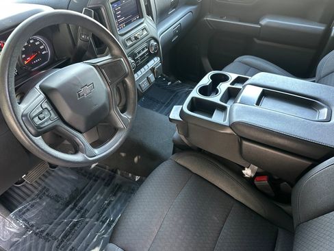 Used 2022 Chevrolet Silverado 1500 Custom Trail Boss w/ LPO, Dark Essentials Package image 11