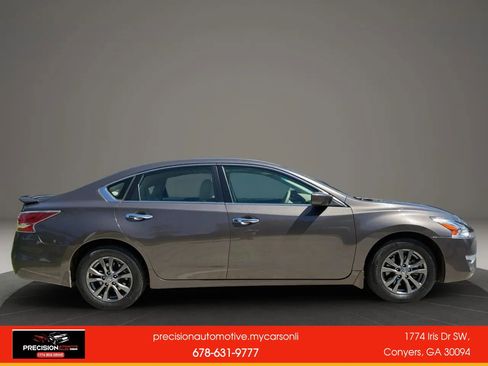 Used 2015 Nissan Altima 2.5 S w/ Special Edition Package FWD image 4