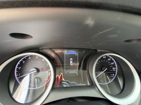 Used 2021 Toyota Camry LE image 17