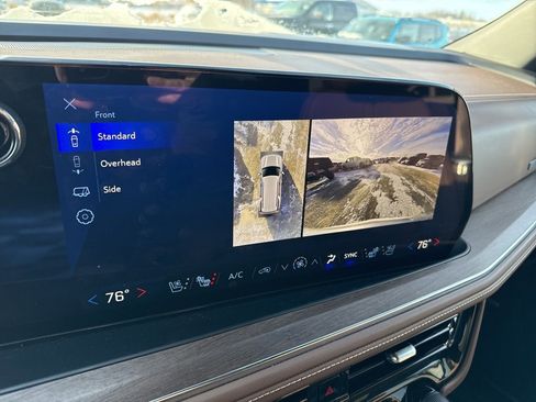 Used 2025 Chevrolet Tahoe High Country image 7