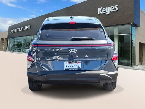 Used 2024 Hyundai Kona SE FWD image 6