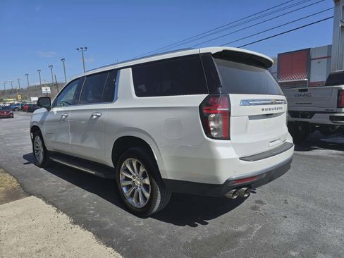 Used 2024 Chevrolet Suburban Premier image 6