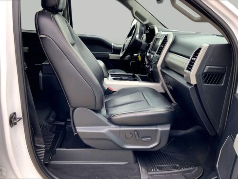 Used 2020 Ford F250 Lariat w/ Lariat Value Package AWD/4WD image 17