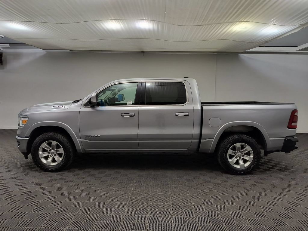 Used 2022 RAM 1500 Laramie AWD/4WD image 2