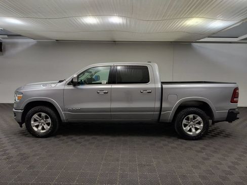 Used 2022 RAM 1500 Laramie AWD/4WD image 2