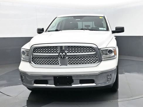 Used 2018 RAM 1500 Laramie image 24