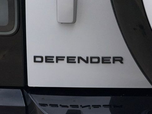 New 2026 Land Rover Defender 130 X-Dynamic SE AWD/4WD image 40